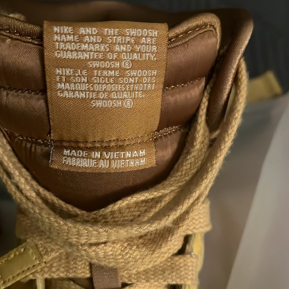 NIKE FORCE 1 - Picture 11 of 12